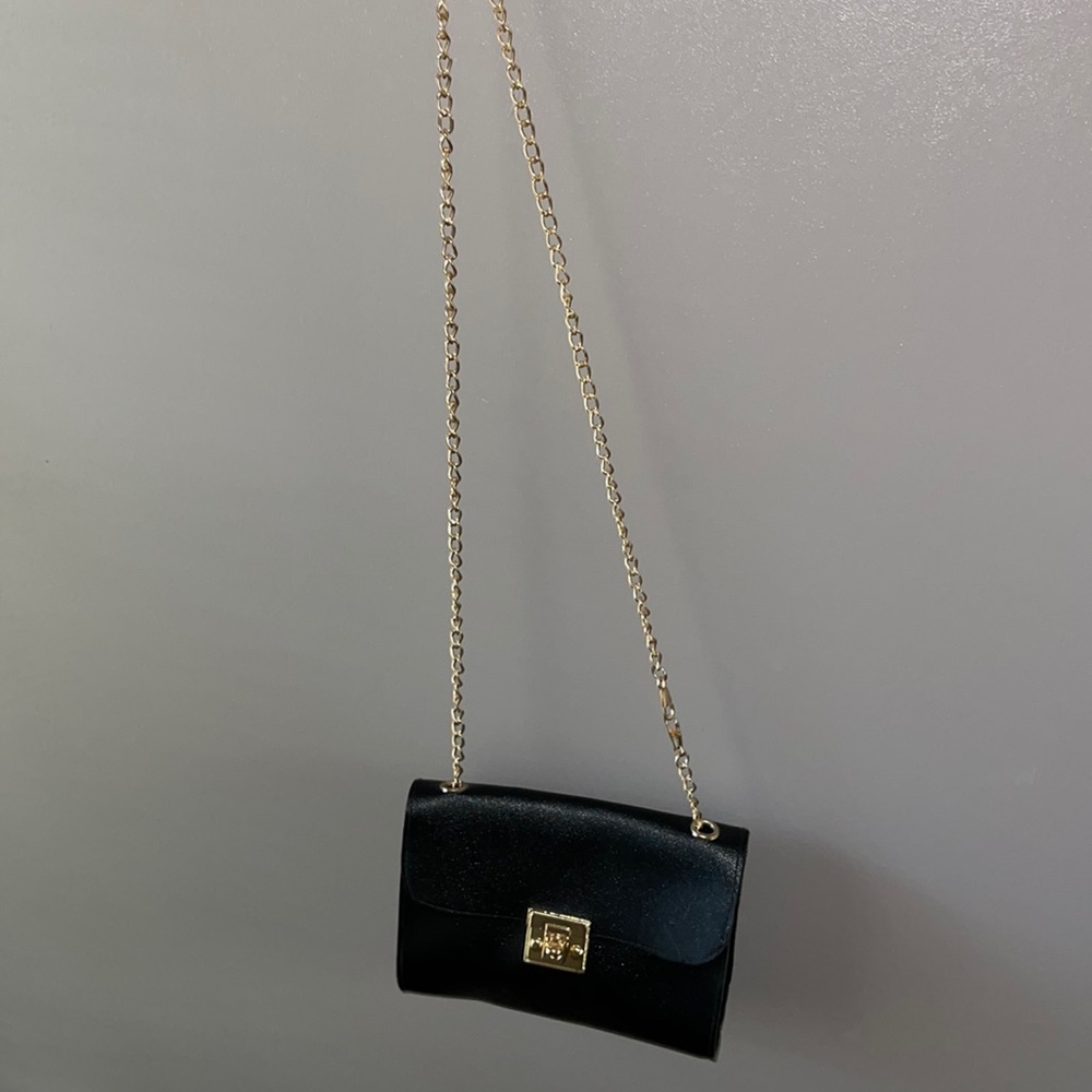 chain strap shoulder bag!